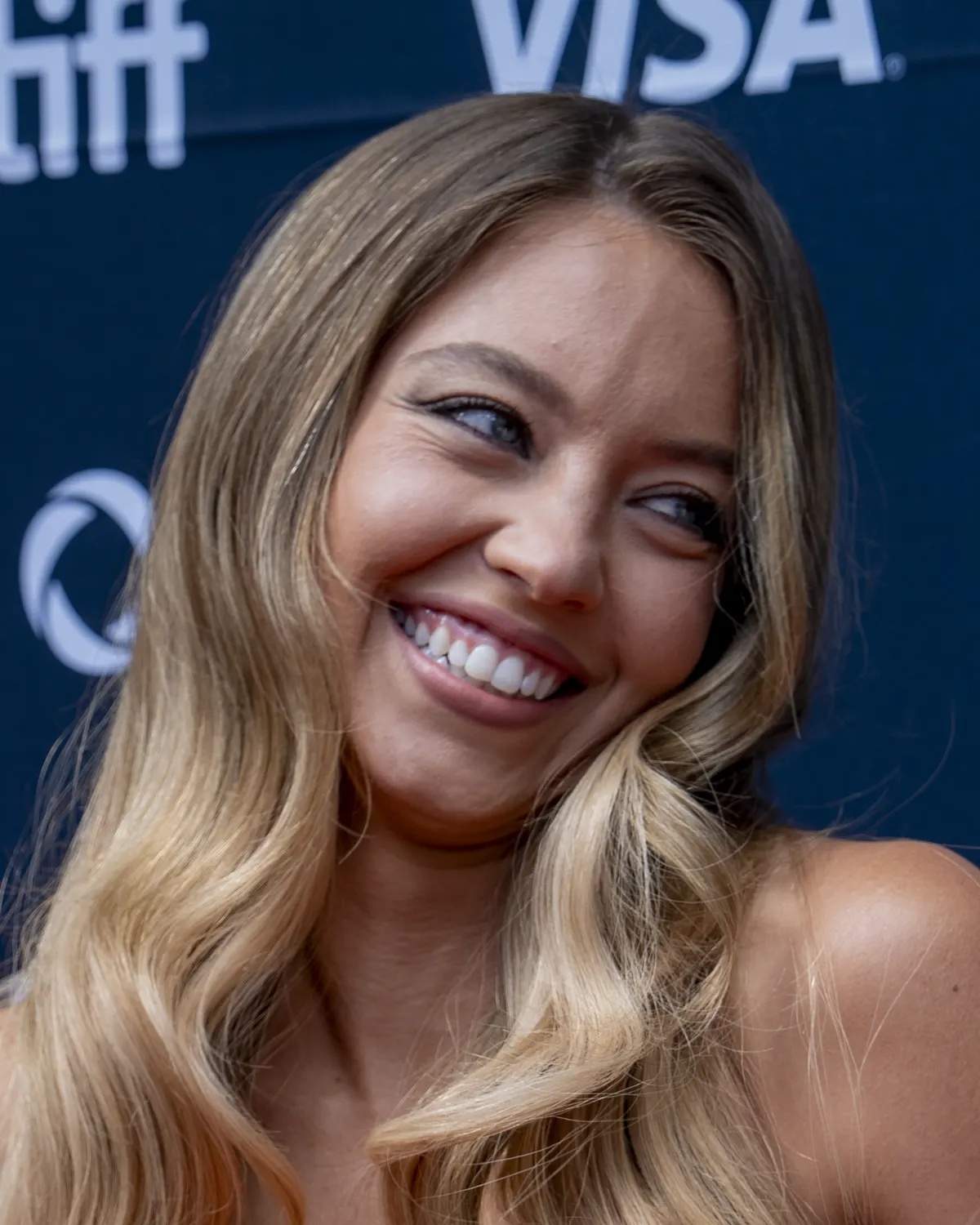 Sydney Sweeney headshot